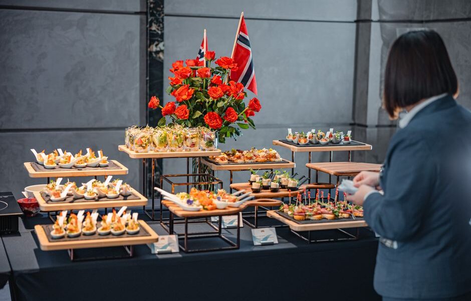Matopplevelser i Norge: En Kulinarisk Reise Gjennom Kulturelle Smaker